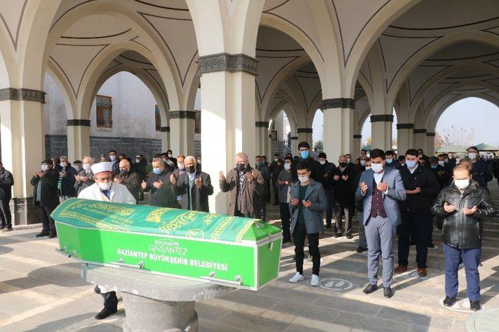 Gazeteci Ahmet Gocuk son yolculuğuna uğurlandı G2