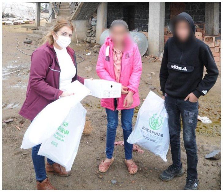 Kayapınar Belediyesinden 300 çocuğa giysi yardımı G3