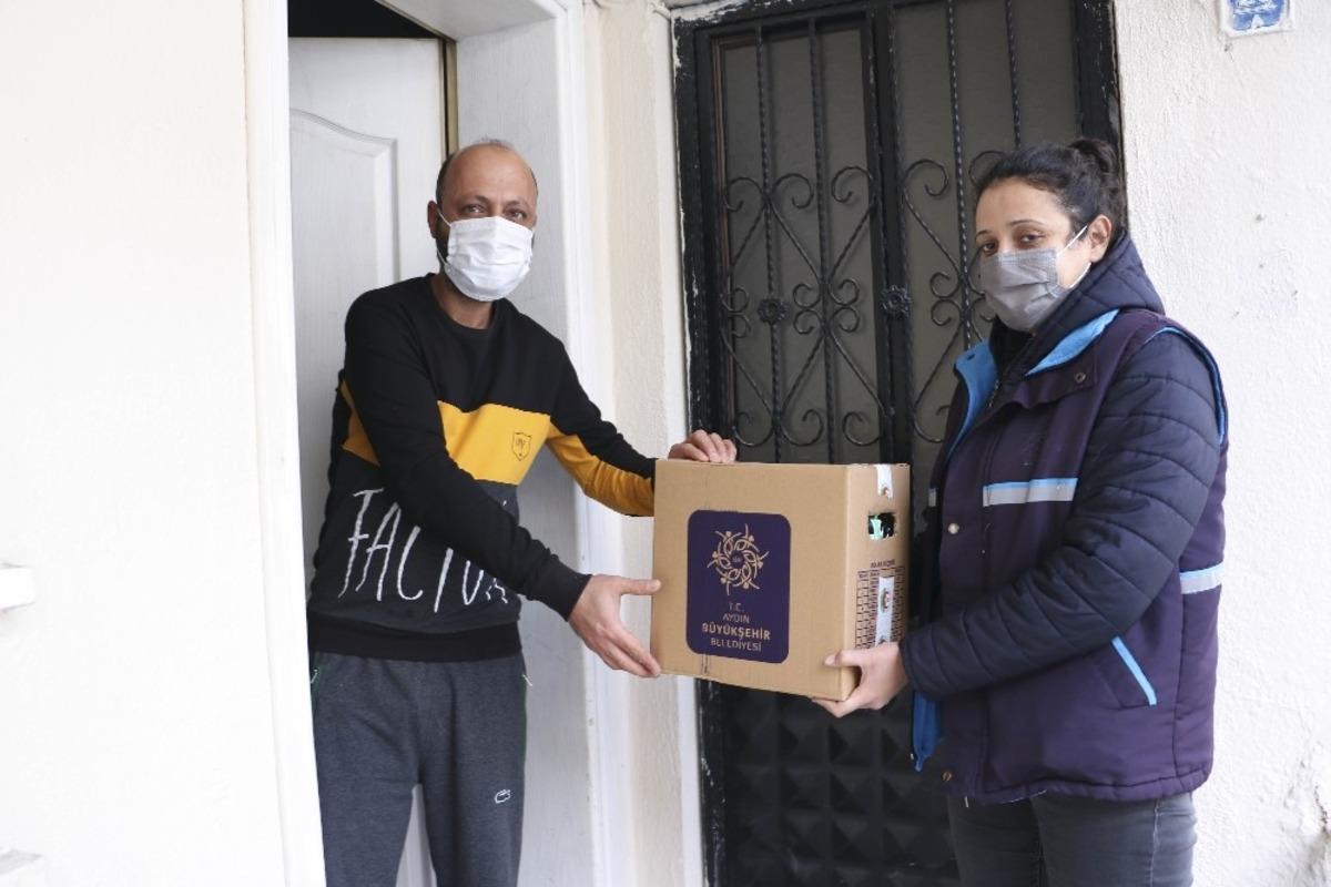 B&uuml;y&uuml;kşehir&rsquo;den zor durumda kalan esnafa gıda desteği