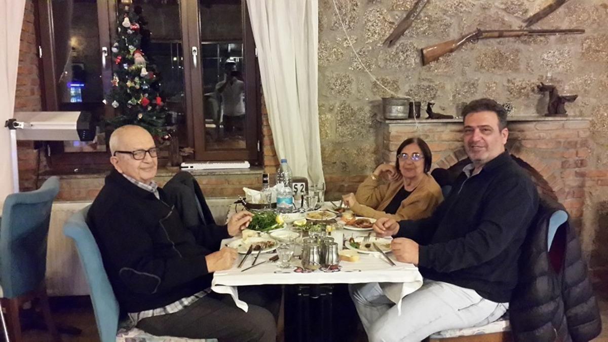 Baba ve oğlu 15 g&uuml;n arayla korona vir&uuml;se yenik d&uuml;şt&uuml;