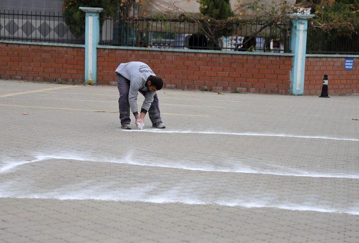 Turgutlu Belediyesinden Teknoloji Fakültesine yeşil alan çalışması G3