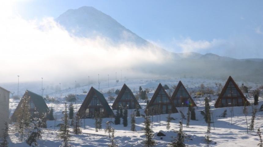 Ne Norveç ne İsveç, burası Sivas... Yıldız Dağı Kayak Merkezi nerede? İşte Yıldız Dağı Kayak Merkezi bungalov evleri