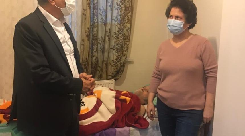 DATÜB’ten sürgünün tanığı engelli vatandaşa elektrikli sandalye desteği