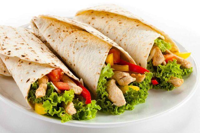 4f0e8Grilled-Chicken-with-Veggies-Wrap