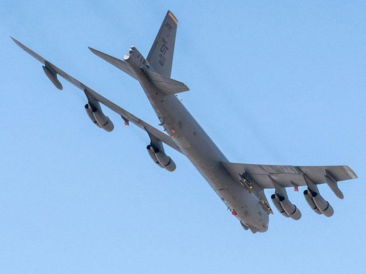 ABD Orta Doğu'da ikinci kez B-52H nükleer uçaklarını uçurdu