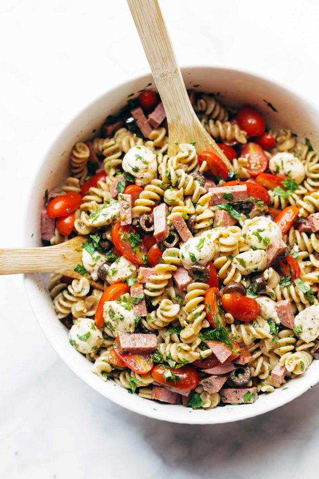 Best-Easy-Pasta-Salad-1