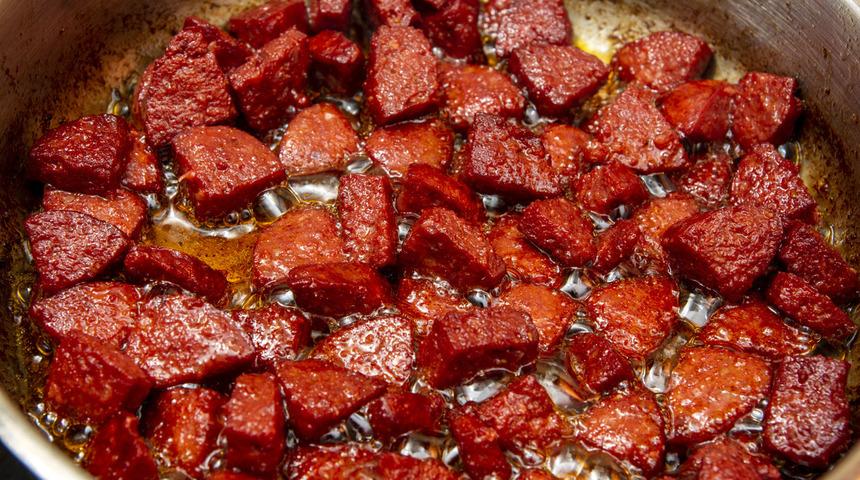 Her geçen gün talep artıyor! Bu kaplarda pişen yemeğin lezzeti bile farklı