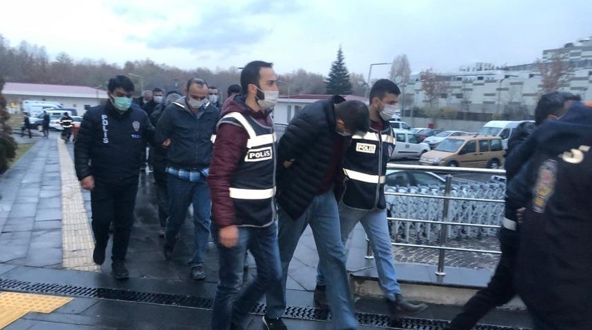 Ankara merkezli 10 ilde FETÖ operasyonu: Çok sayıda gözaltı