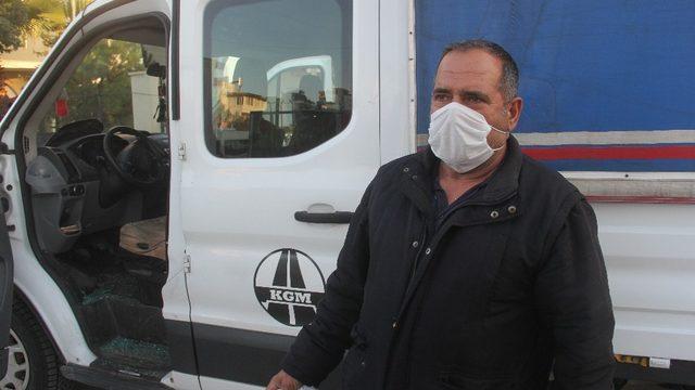 Namaz kılmaya gittiği sırada, kamyonetinden 21 bin lira parası çalındı