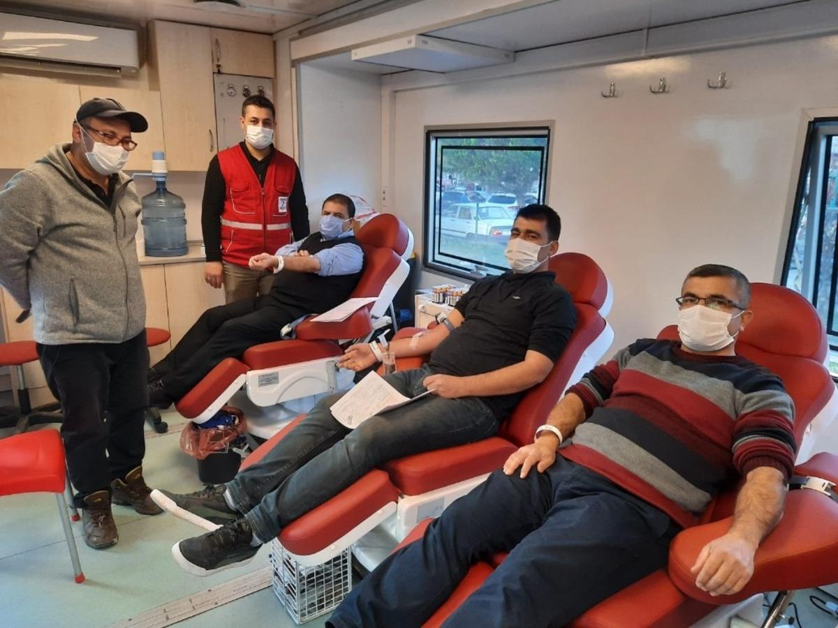 Kahta Eğitim-Bir-Sen&rsquo;den kan bağışına destek