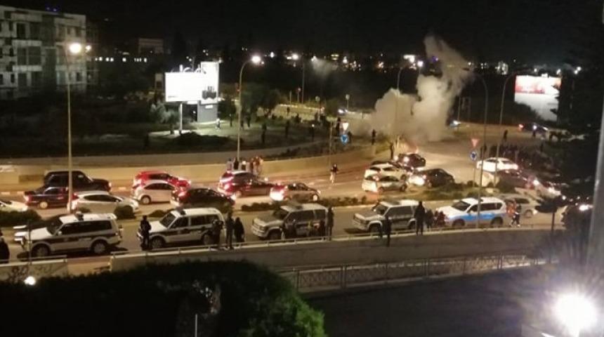 G&uuml;ney Kıbrıs&rsquo;ta olaylı gece