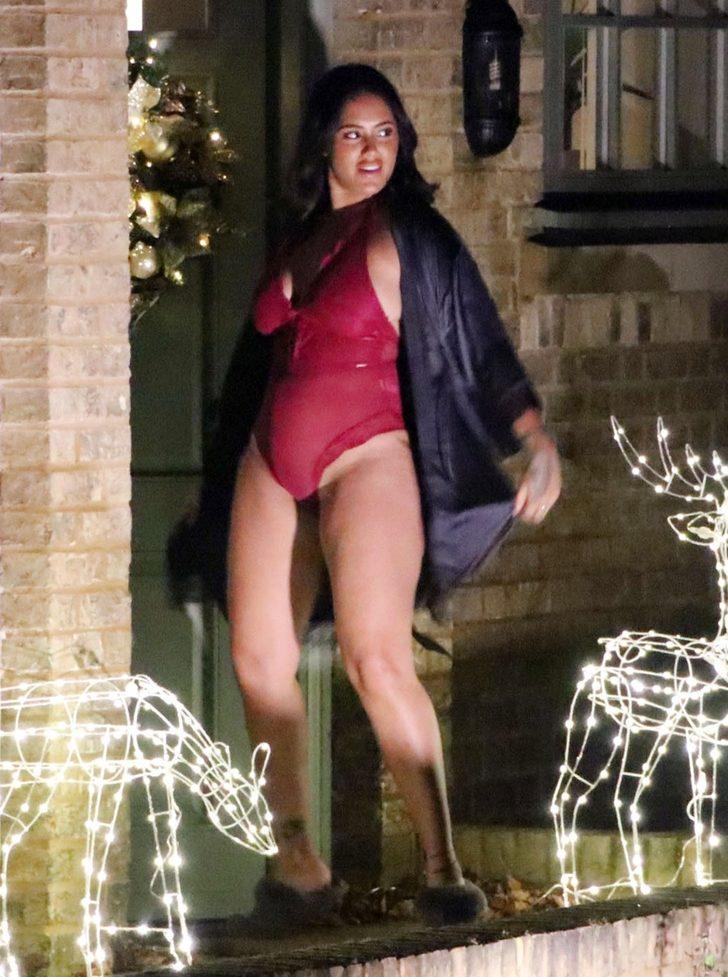 Malin Andersson gece yarısı iç çamaşırıyla sokakta görüntülendi G3