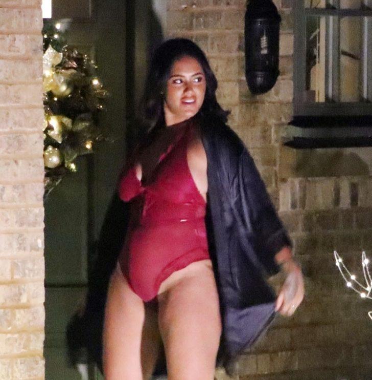 Malin Andersson gece yarısı iç çamaşırıyla sokakta görüntülendi G5