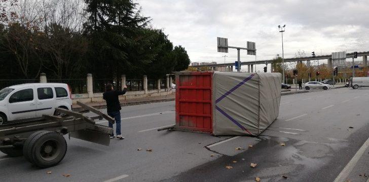 Kağıthane’de sürücüyü şaşırtan kaza G3