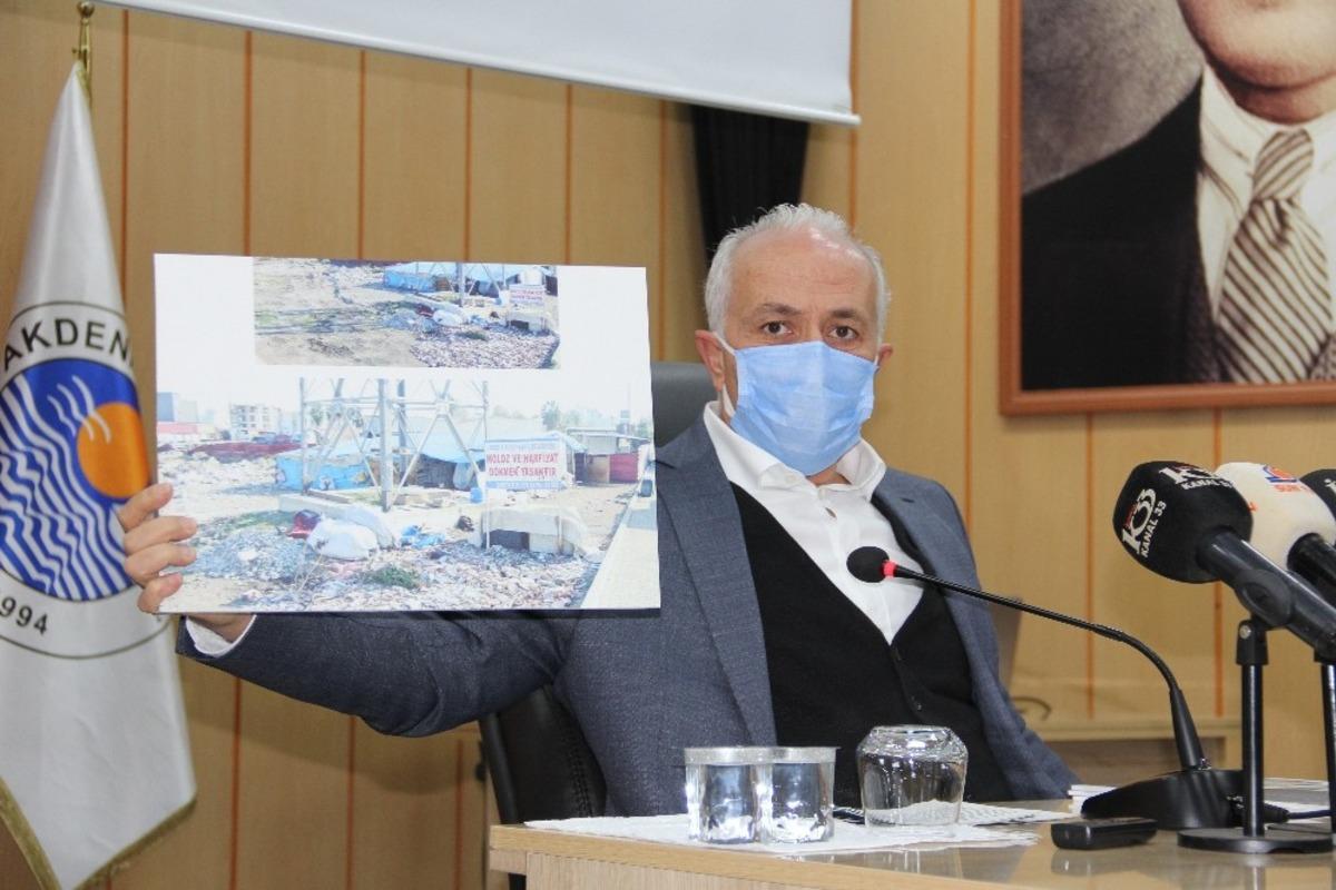 Akdeniz Belediyesi ile B&uuml;y&uuml;kşehir Belediyesi arasında &ccedil;&ouml;p tartışması