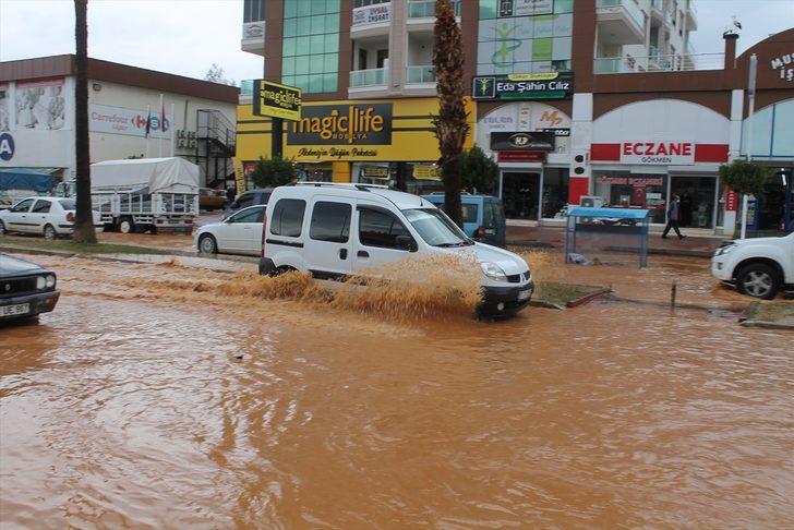 GÜNCELLEME - Antalya'da sağanak, dolu ve kar etkili oldu G5