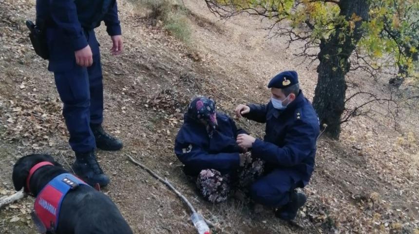 Köyünden 2,5 metre uzakta sağ olarak bulundu