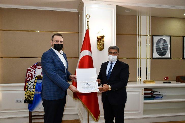 Tıbbi cihaz desteğinde bulunanlara teşekkür belgesi verildi G1