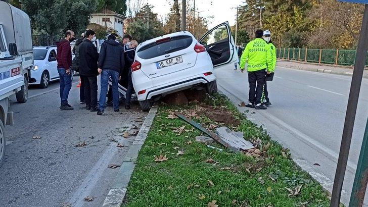 Direksiyon başında kalp krizi geçiren öğretmen hayatını kaybetti G3