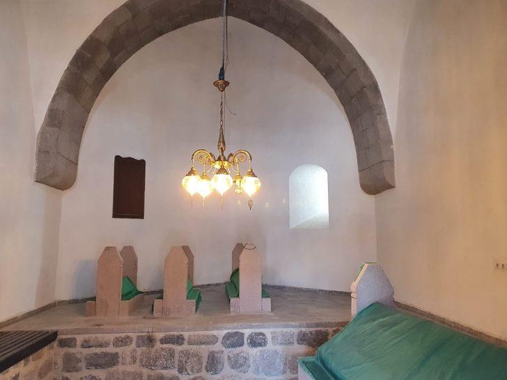 Ebu İshak Türbesi’nde restorasyon çalışması tamamlandı G1