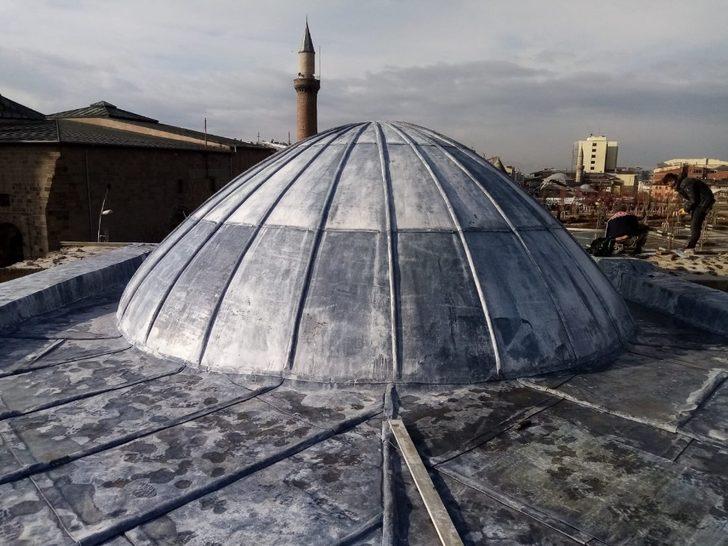 Ebu İshak Türbesi’nde restorasyon çalışması tamamlandı G2