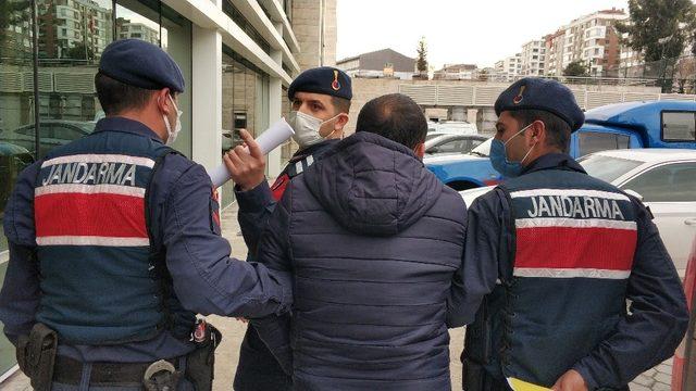 Evinde 357 uyuşturucu hapla yakalandı