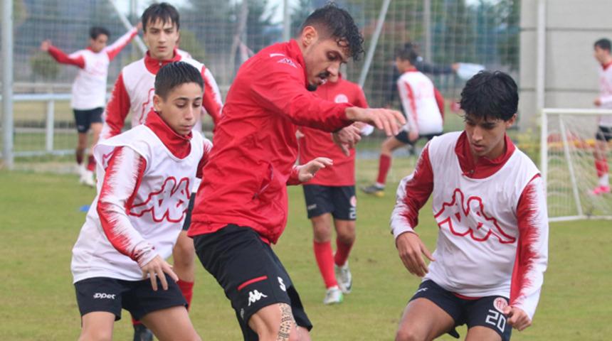 Antalyaspor'da Bahadır ve Doğukan'a özel antrenman
