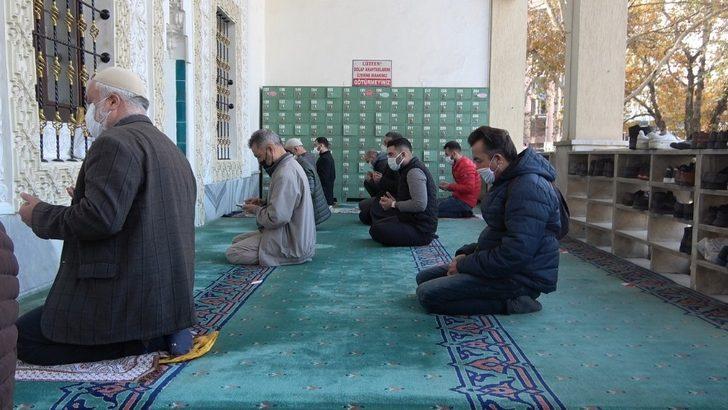 Denizli’de Cuma namazından sonra yağmur duası okundu G2