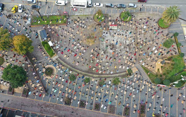 Doğu ve Orta Karadeniz'deki camilerde cuma namazı sonrası yağmur duası edildi G2