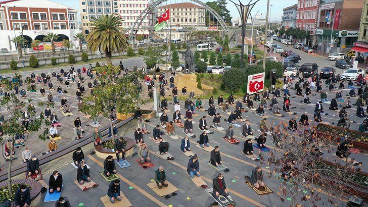 Doğu ve Orta Karadeniz'deki camilerde cuma namazı sonrası yağmur duası edildi G4