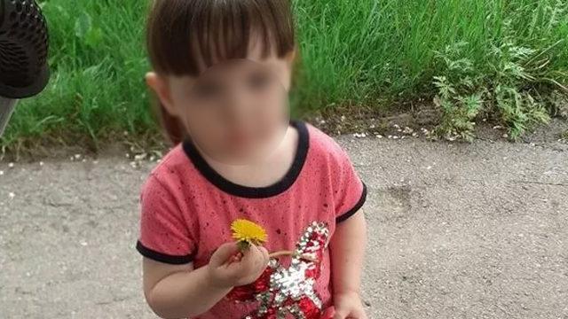 Uyurgezer olan 3 yaşındaki kız -15 derecelik koridora çıkınca donarak öldü