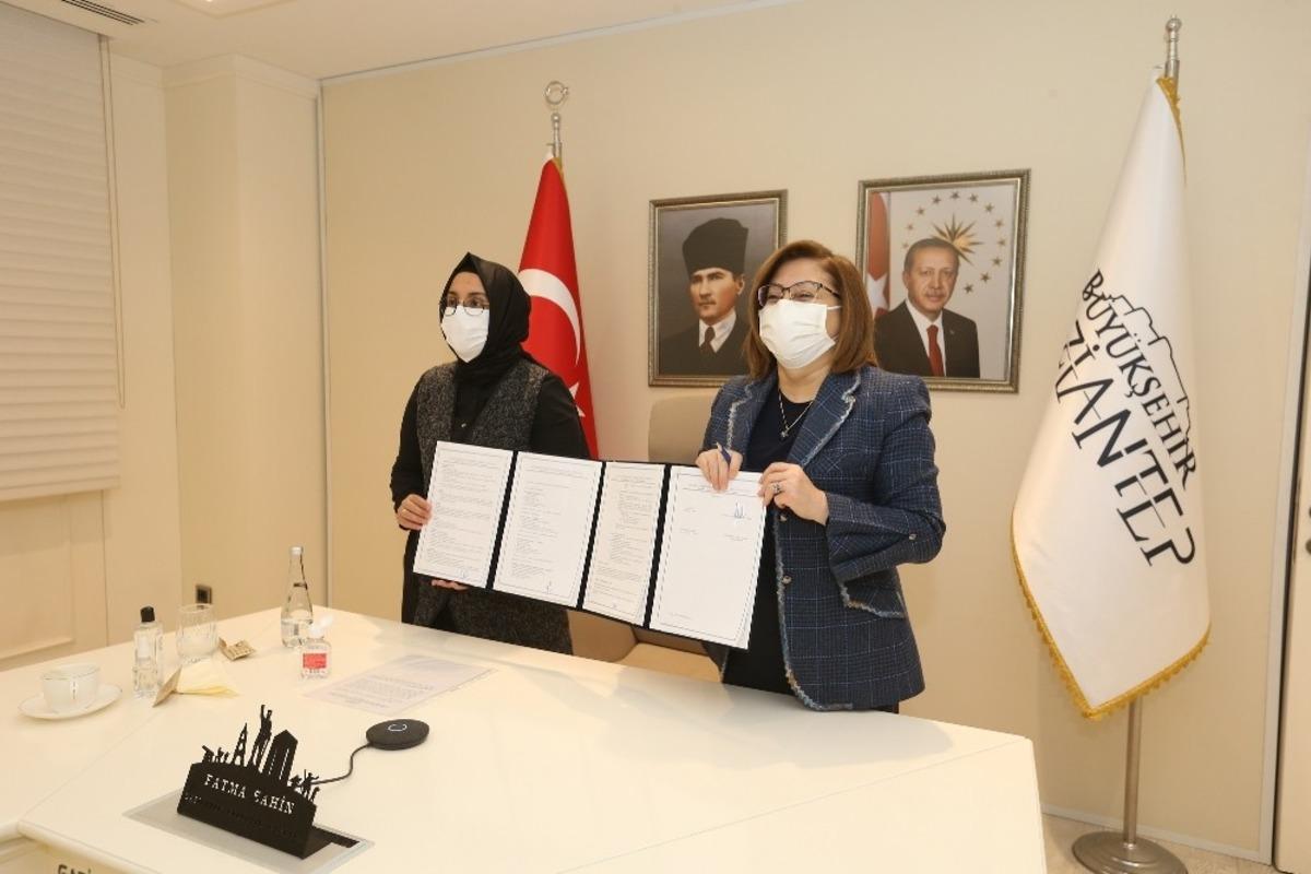 B&uuml;y&uuml;kşehir &Uuml;sk&uuml;dar &Uuml;niversitesi işbirliğinde aile yapısını koruyacak