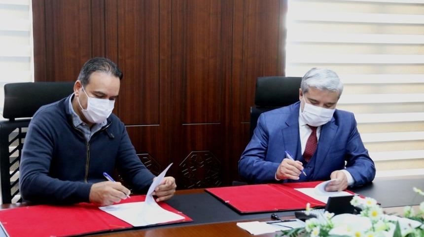 Rekt&ouml;r Şahin: &ldquo;İhtisaslaşmayla, &uuml;retime se&ccedil;enek oluşturmak istiyoruz&rdquo;