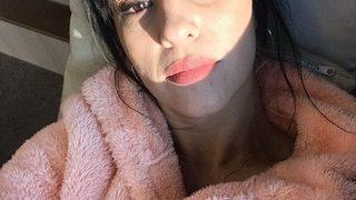 Evrim Alasya Akrep setinden paylaştı