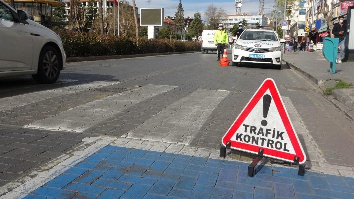 Uşak emniyetinden &rsquo;Yaya &Ouml;nceliği&rsquo; denetimi
