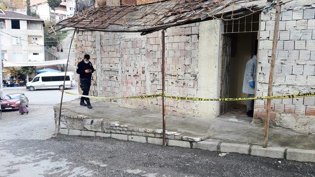 Kocaeli'nde sobadan zehirlendikleri öne sürülen karı koca hayatını kaybetti