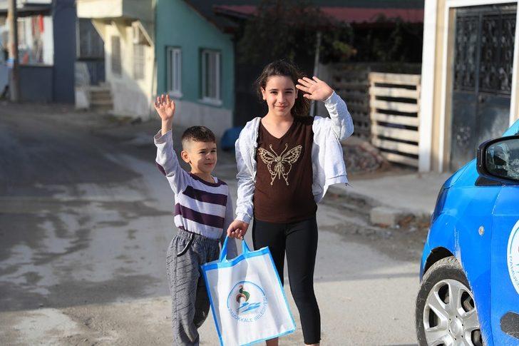 Pamukkale Belediyesinden derse katılamayan öğrencilere 2 bin tablet G3