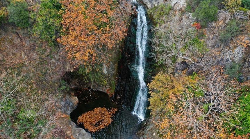 Aşıklar Şelalesi nerede? Aşıklar Şelalesi'ne nasıl gidilir? Aşıklar Şelalesi İzmir arası kaç km?