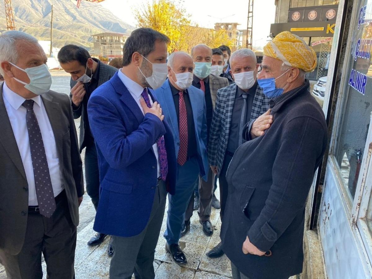 AK Parti Hakkari İl Başkanı G&uuml;r, sınırdaki il&ccedil;eleri ziyaret etti