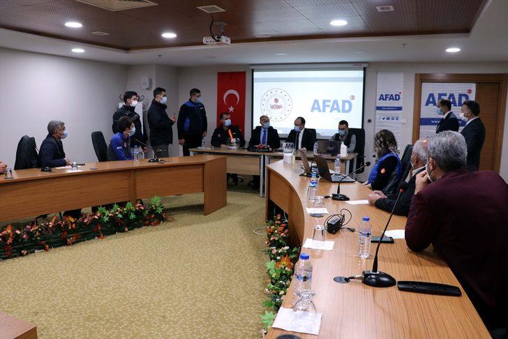 Elazığ'da deprem konutları için kura çekildi G2