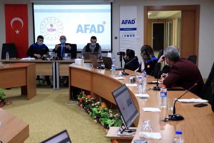 Elazığ'da deprem konutları için kura çekildi G3