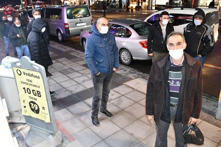 Hafta sonu kısıtlaması öncesi trafik ve alışveriş yoğunluğu G2