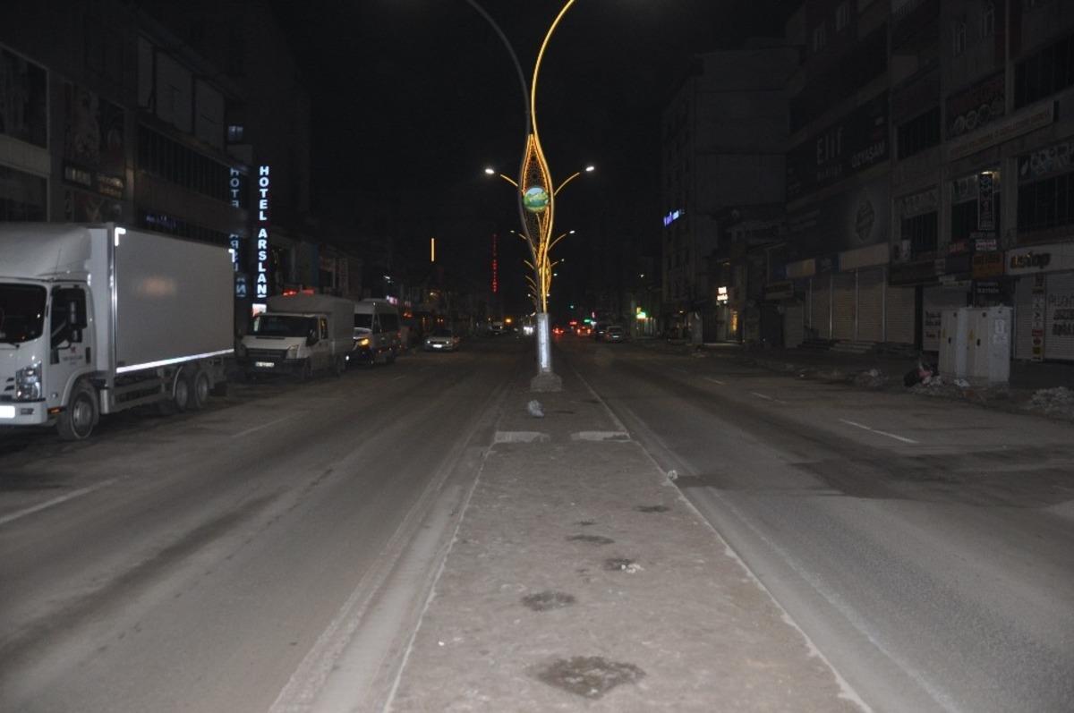 Y&uuml;ksekova&rsquo;da 2 g&uuml;nl&uuml;k sokağa &ccedil;ıkma kısıtlaması başladı