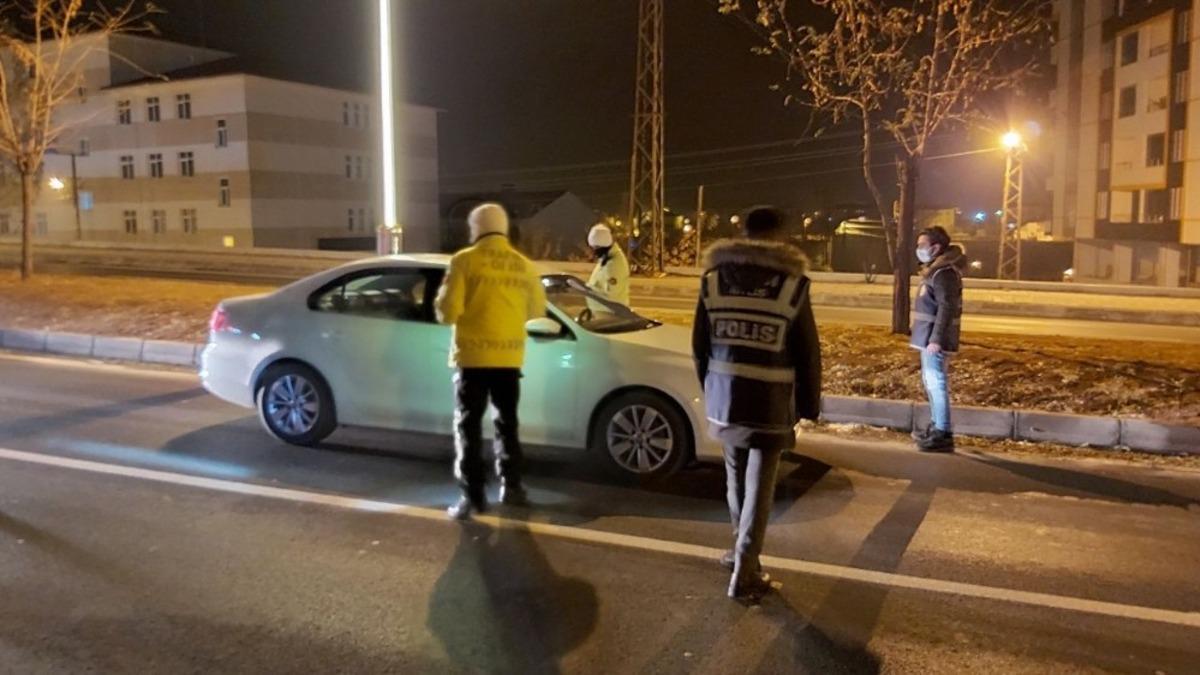 Bitlis&rsquo;te 56 saatlik sokağa &ccedil;ıkma kısıtlaması başladı