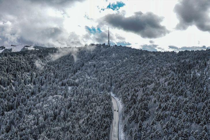 Uludağ'daki kar yağışı turizmcileri sevindirdi G2