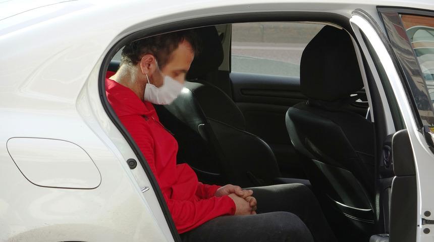 Bursa'da bir garip olay: Kısıtlamayı ihlal etti, polis ceza yazarken uyudu