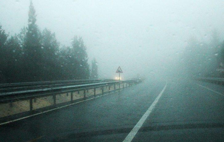 Sakar geçidinde görüş 5 metreye düştü G3