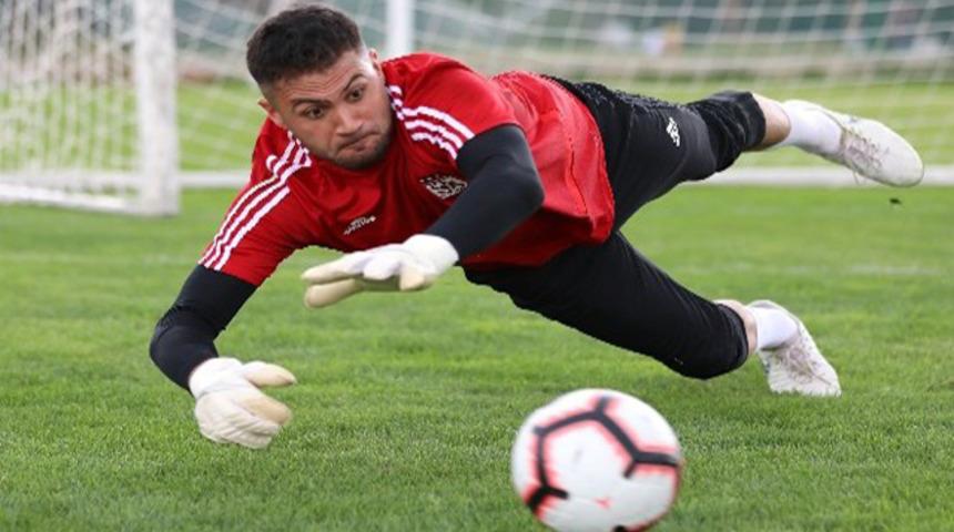 Sivasspor’un kalecisi Ali Şaşal Vural baba oldu