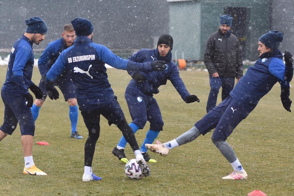 B&uuml;y&uuml;kşehir Belediye Erzurumspor, Gen&ccedil;lerbirliği ma&ccedil;ı hazırlıklarını tamamladı