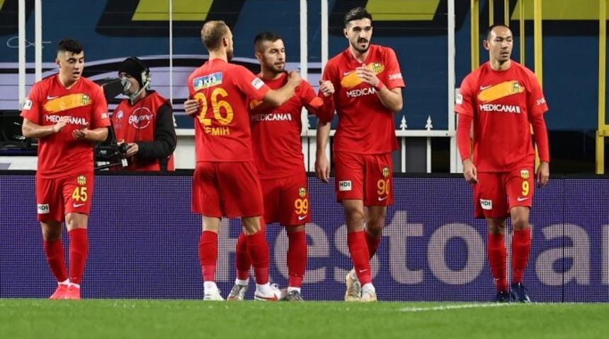 Umut Bulut, Fenerbahçe'yi seviyor